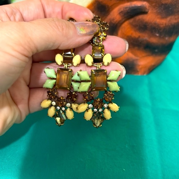 Stella and Dot Melanie Chandelier convertible Earrings
Green/cream 3” - Picture 3 of 5